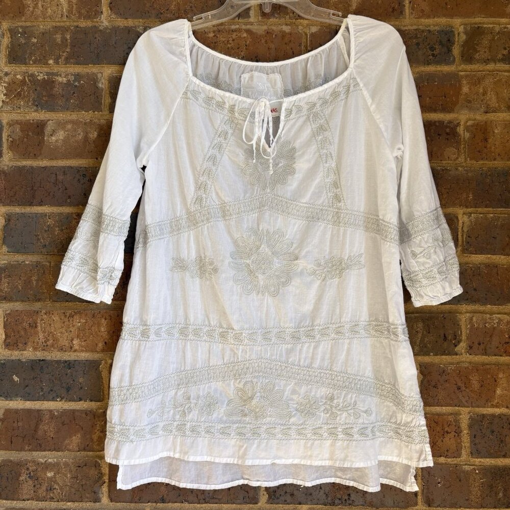 Johnny Was 3J Workshop Women's White Cotton Gray Embroidered Boho Top Size XS